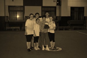 Дружная команда с тренером Джу